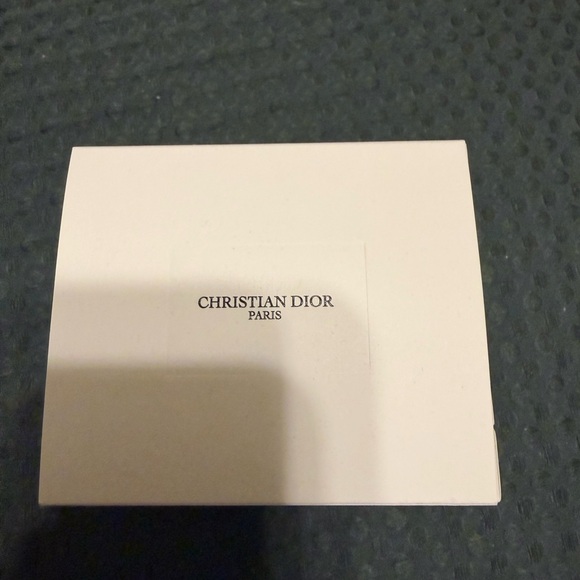 Christian Dior Privee Platinum Holiday Gift - Picture 2 of 4